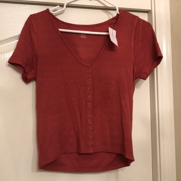 American eagle maroon top - Picture 3 of 3